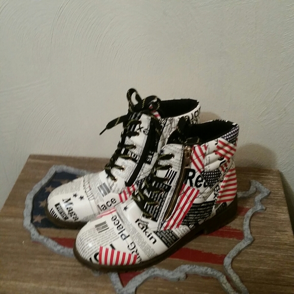 Ankle boots, Punk, USA flag, Newspaper Print, 9 Rare Find - Picture 7 of 9